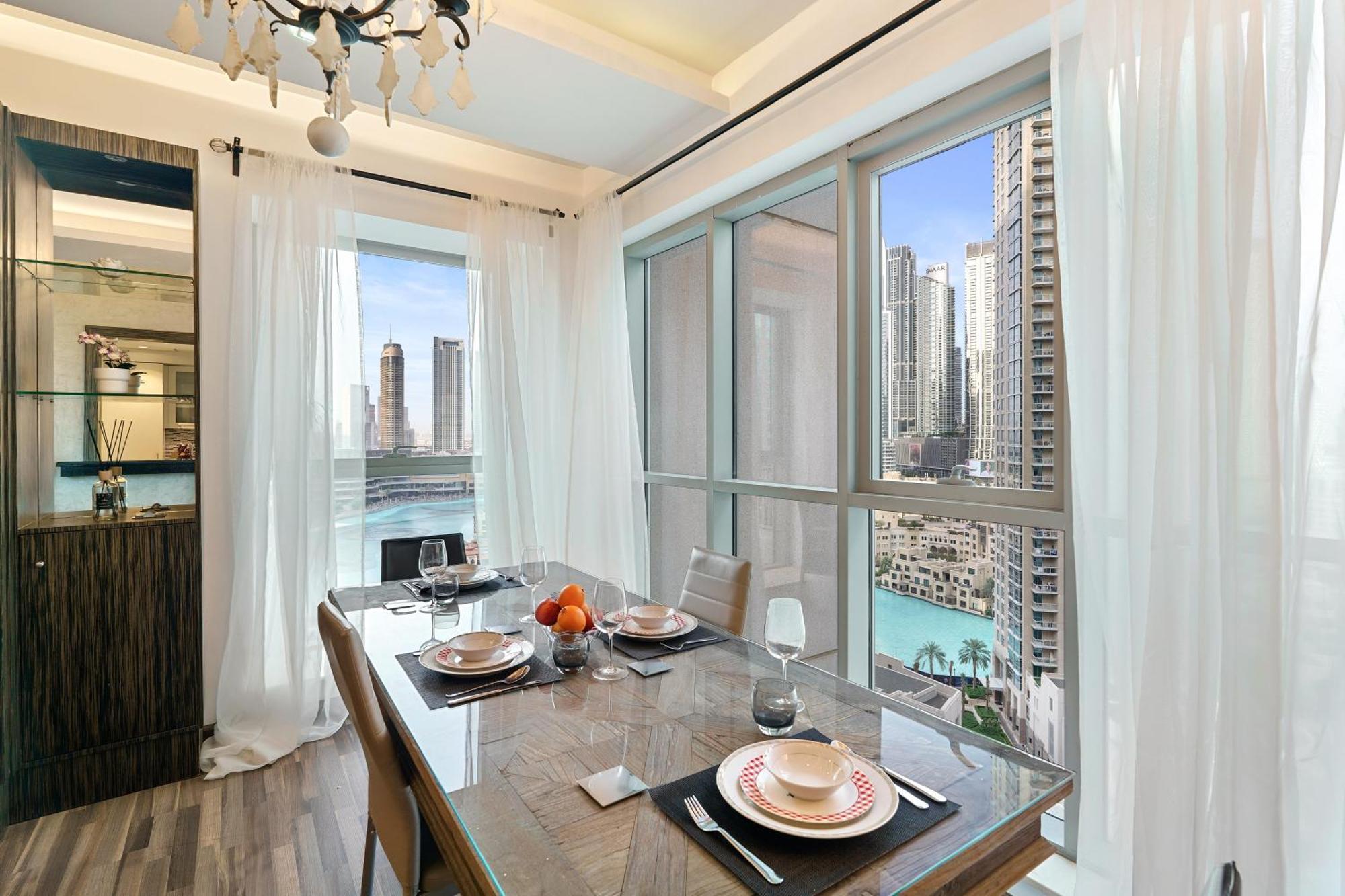 Apartment 2br In Downtown With Burj Khalifa & Fountain Views *