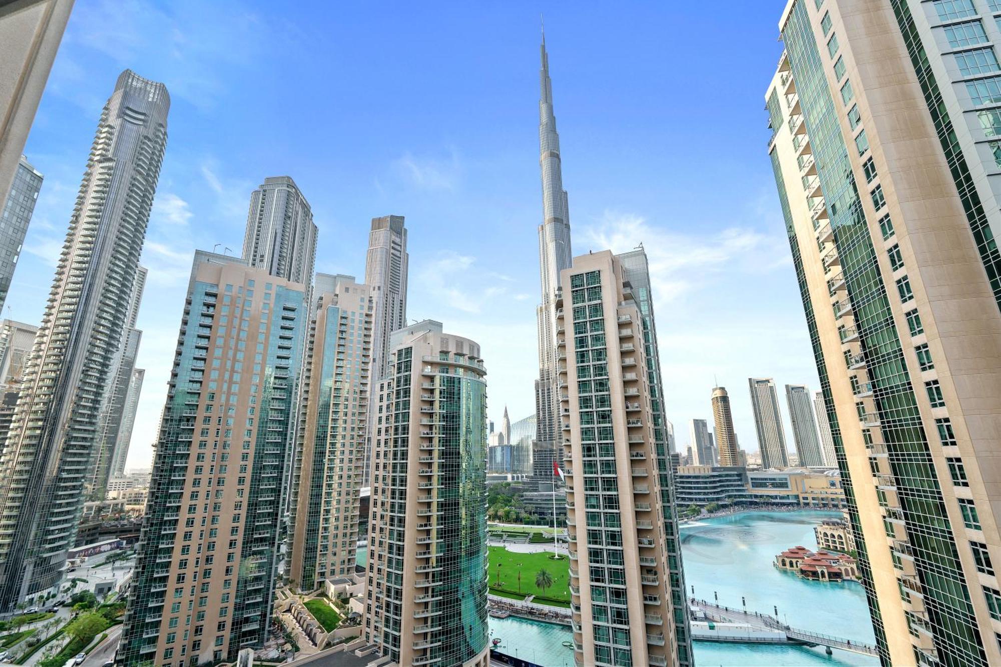 2br In Downtown With Burj Khalifa & Fountain Views Apartment *