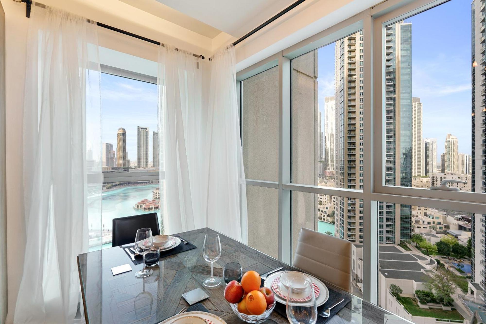 Apartment 2br In Downtown With Burj Khalifa & Fountain Views *